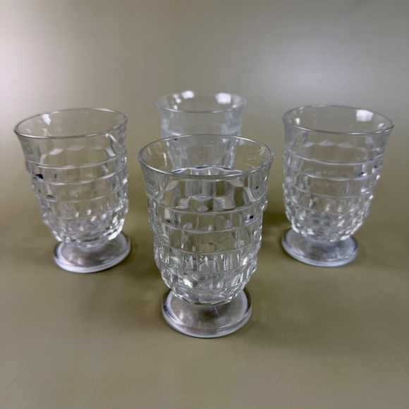 Vintage Indiana Glass Footed Juice Cups | Clear Paneled Tumblers | Set of 4 - Picture 9 of 12